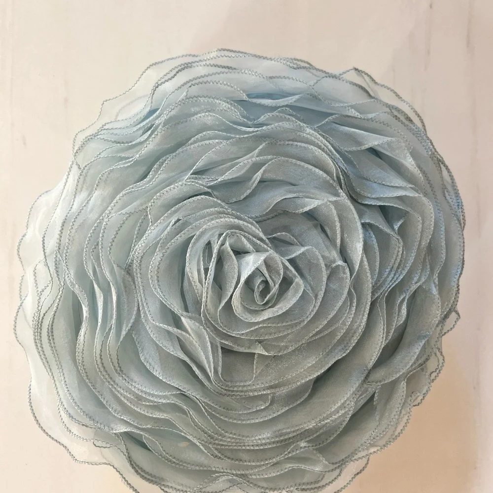 Light Blue 16